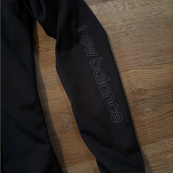 New Balance Hoodie - Size Medium - Picture 3 of 7